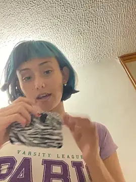 Snapshot of tati_cardenas chatting on 03/15/26, 05:35 tati cardenas online show from 03/15/26, 05:35