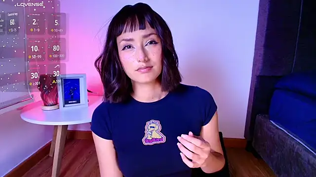 Snapshot of tati_cardenas chatting on 07/18/26, 04:49 tati cardenas online show from 07/18/26, 04:49