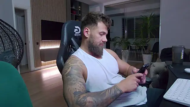 UbbeViking online show from 01/17/25, 06:54