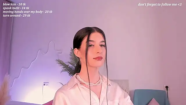 Snapshot of LauraCoy chatting on 08/07/26, 08:55 LauraCoy online show from 08/07/26, 08:55