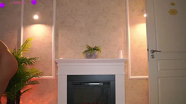 Abbela White online show from 12/02/25, 06:52