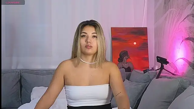 lily  foster online show from 12/13/24, 02:21