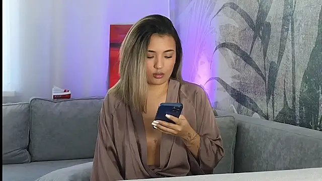 lily  foster online show from 03/05/25, 05:50