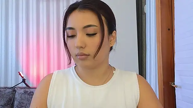 lily  foster online show from 09/10/25, 12:05