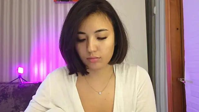 lily  foster online show from 10/08/25, 09:40