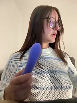 Megan lu2 online show from 09/20/25, 09:10