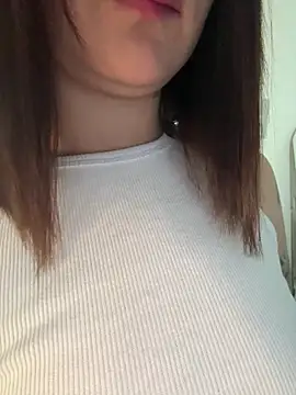 Megan lu2 online show from 11/19/25, 12:16