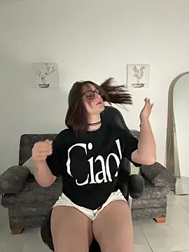 Megan lu2 online show from 11/27/25, 05:31