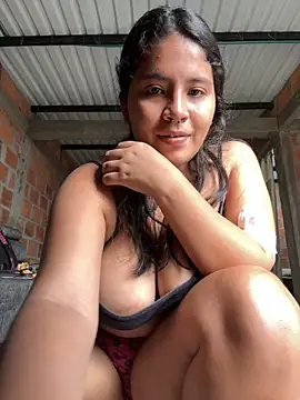 moncerrat luna online show from 12/05/24, 08:22