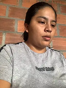 moncerrat luna online show from 01/15/25, 05:05