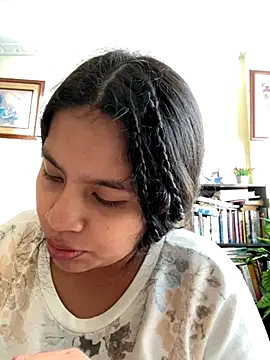 moncerrat luna online show from 10/15/25, 10:10