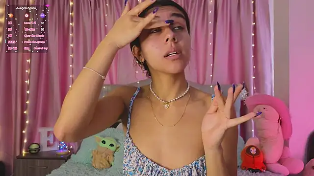 Snapshot of Emiily_Scott1 chatting on 01/28/25, 01:59 Emiily Scott1 online show from 01/28/25, 01:59