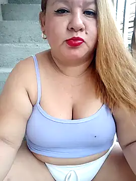 Snapshot of HORNY_MATURE25 chatting on 01/09/25, 06:57 HORNY MATURE25 online show from 01/09/25, 06:57