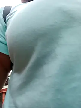 Snapshot of HORNY_MATURE25 chatting on 01/11/25, 07:16 HORNY MATURE25 online show from 01/11/25, 07:16