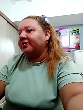 Snapshot of HORNY_MATURE25 chatting on 01/26/25, 05:23 HORNY MATURE25 online show from 01/26/25, 05:23