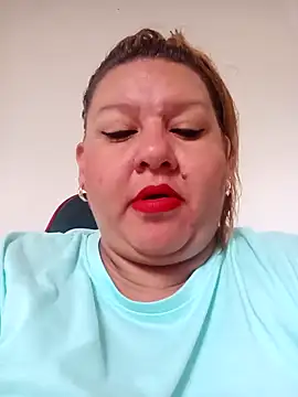 Snapshot of HORNY_MATURE25 chatting on 02/24/25, 04:04 HORNY MATURE25 online show from 02/24/25, 04:04