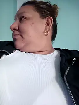 Snapshot of HORNY_MATURE25 chatting on 02/28/25, 10:28 HORNY MATURE25 online show from 02/28/25, 10:28