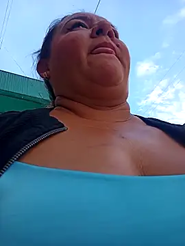 Snapshot of HORNY_MATURE25 chatting on 10/01/25, 05:19 HORNY MATURE25 online show from 10/01/25, 05:19