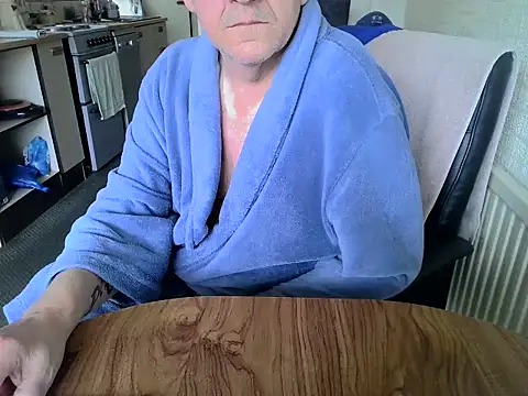 Snapshot of daddyflash chatting on 03/17/26, 08:50 daddyflash online show from 03/17/26, 08:50