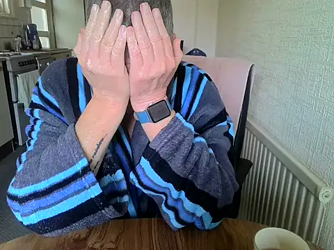 Snapshot of daddyflash chatting on 03/24/26, 11:26 daddyflash online show from 03/24/26, 11:26