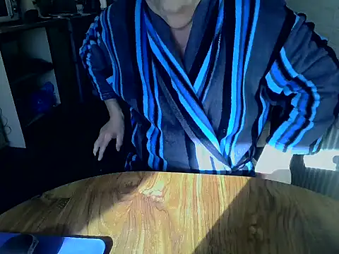 Snapshot of daddyflash chatting on 03/26/26, 09:04 daddyflash online show from 03/26/26, 09:04