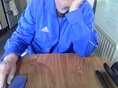 Snapshot of daddyflash chatting on 04/10/26, 10:20 daddyflash online show from 04/10/26, 10:20