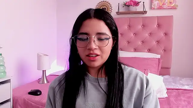 Snapshot of aliice_walker_ chatting on 12/07/24, 07:10 aliice walker online show from 12/07/24, 07:10