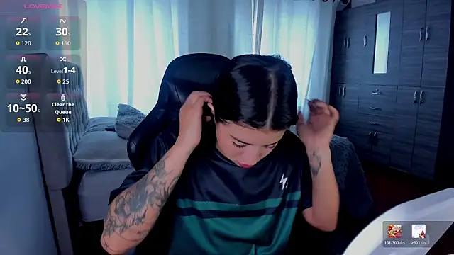 aliice walker  online show from 03/12/26, 03:40