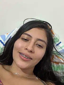 Snapshot of Sophie__Foxxx chatting on 01/16/25, 12:02 Sophie  Foxxx online show from 01/16/25, 12:02