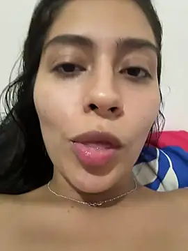 Snapshot of Sophie__Foxxx chatting on 01/18/25, 10:39 Sophie  Foxxx online show from 01/18/25, 10:39