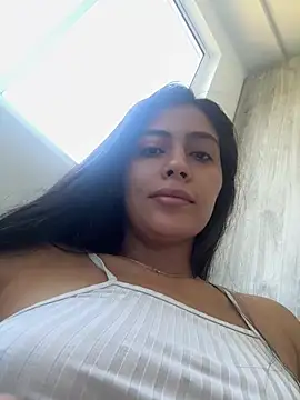 Snapshot of Sophie__Foxxx chatting on 01/21/25, 02:05 Sophie  Foxxx online show from 01/21/25, 02:05