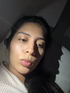 Snapshot of Sophie__Foxxx chatting on 01/22/25, 04:23 Sophie  Foxxx online show from 01/22/25, 04:23