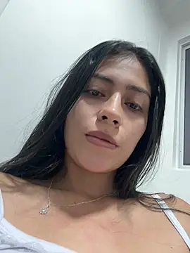 Snapshot of Sophie__Foxxx chatting on 01/22/25, 10:50 Sophie  Foxxx online show from 01/22/25, 10:50