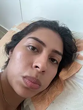 Snapshot of Sophie__Foxxx chatting on 02/01/25, 12:37 Sophie  Foxxx online show from 02/01/25, 12:37