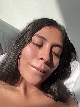 Snapshot of Sophie__Foxxx chatting on 03/07/25, 09:06 Sophie  Foxxx online show from 03/07/25, 09:06