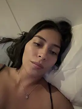 Snapshot of Sophie__Foxxx chatting on 03/09/25, 02:07 Sophie  Foxxx online show from 03/09/25, 02:07