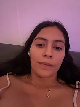 Snapshot of Sophie__Foxxx chatting on 03/11/25, 05:16 Sophie  Foxxx online show from 03/11/25, 05:16