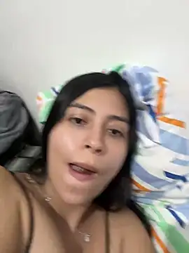 Snapshot of Sophie__Foxxx chatting on 03/14/25, 10:49 Sophie  Foxxx online show from 03/14/25, 10:49