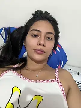 Snapshot of Sophie__Foxxx chatting on 03/17/25, 10:17 Sophie  Foxxx online show from 03/17/25, 10:17