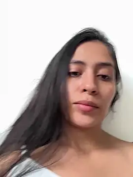 Snapshot of Sophie__Foxxx chatting on 03/20/25, 01:59 Sophie  Foxxx online show from 03/20/25, 01:59