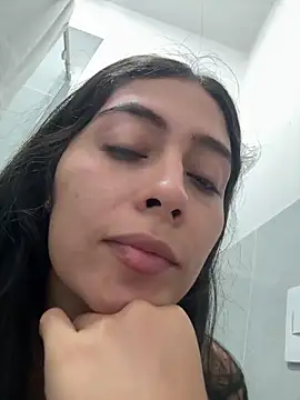 Snapshot of Sophie__Foxxx chatting on 09/21/25, 08:10 Sophie  Foxxx online show from 09/21/25, 08:10