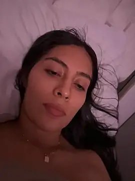 Snapshot of Sophie__Foxxx chatting on 09/23/25, 02:14 Sophie  Foxxx online show from 09/23/25, 02:14