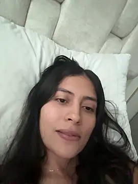 Snapshot of Sophie__Foxxx chatting on 09/26/25, 01:04 Sophie  Foxxx online show from 09/26/25, 01:04