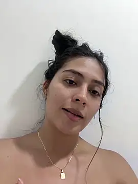 Snapshot of Sophie__Foxxx chatting on 10/03/25, 04:31 Sophie  Foxxx online show from 10/03/25, 04:31