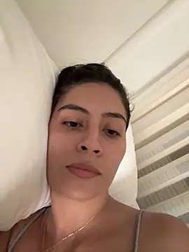 Snapshot of Sophie__Foxxx chatting on 10/12/25, 05:17 Sophie  Foxxx online show from 10/12/25, 05:17