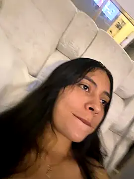 Snapshot of Sophie__Foxxx chatting on 10/29/25, 12:24 Sophie  Foxxx online show from 10/29/25, 12:24