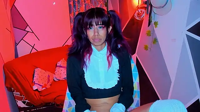 Snapshot of Roxanbunny1 chatting on 12/02/24, 07:36 Roxanbunny1 online show from 12/02/24, 07:36