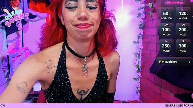 Snapshot of Roxanbunny1 chatting on 12/14/24, 07:57 Roxanbunny1 online show from 12/14/24, 07:57