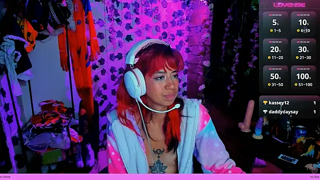 Snapshot of Roxanbunny1 chatting on 01/27/25, 07:56 Roxanbunny1 online show from 01/27/25, 07:56