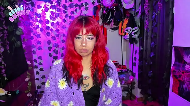 Snapshot of Roxanbunny1 chatting on 02/06/25, 03:27 Roxanbunny1 online show from 02/06/25, 03:27